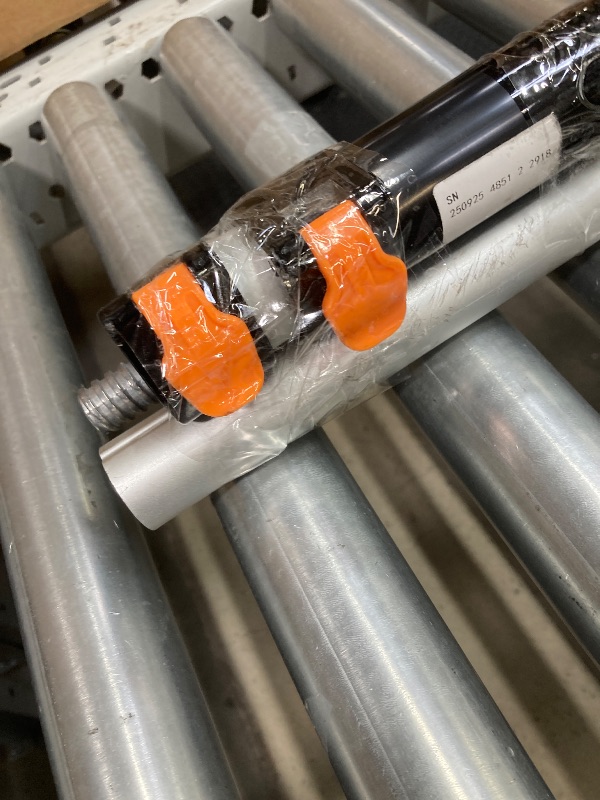 Photo 1 of *Scratches* VEVOR Telescopic Extension Pole, 7-30 FT Multi-Purpose Extension Pole, Sturdy Aluminum Alloy Paint Extendable Pole with Flip-Lock Design, Telescopic Pole for Painting, Dusting and Cleaning