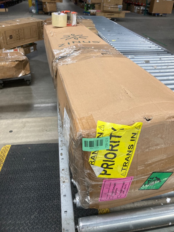 Photo 1 of *Damage box* Zinus 12 Inch Queen Green Tea Memory Foam Mattress [New Version], Fiberglass Free, Medium Firm Feel, Zoned Pressure Relief, Certified Safe Foams & Fabric, Mattress in A Box