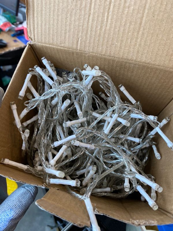 Photo 1 of *UNTESTED*
470FT Christmas Lights Outdoor, 1500 LED Christmas Tree Decoration Lights with 12 Modes & Timer Memory, Dimmable Plug In Waterproof LED Xmas Light for Yard Trees Wedding Party Holiday Cool White