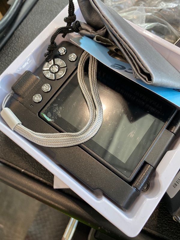 Photo 1 of **UNTESTED**
4K Digital Camera for Photography- 50MP Autofocus Vlogging Camera with 2.8" 180° Flip Screen, 16X Digital Zoom- Compact Point and Shoot Camera with 64GB SD for YouTube, Travel, Beginners