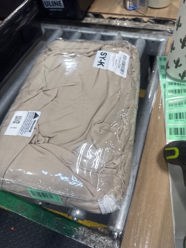 Photo 1 of ***SIMILAR PRODUCT*** Andency King Size Sheets Set 4 Pieces, Dark Olive Green Super Soft Sheets for King Size Bed, Microfiber King Sheet, Deep Pocket Up to 16", Hotel Luxury Breathable & Cooling Bed Sheet Set