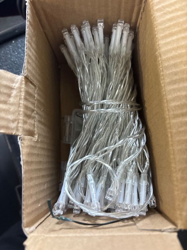 Photo 1 of **MISSING ONE**
2 Pack Christmas String Lights Battery Operated with Timer, 66FT 200 LED Waterproof Twinkle Lights, 8 Modes Fairy Light for Indoor and Outdoor Bedroom Garland Tree Christmas Decorations (Warm White)