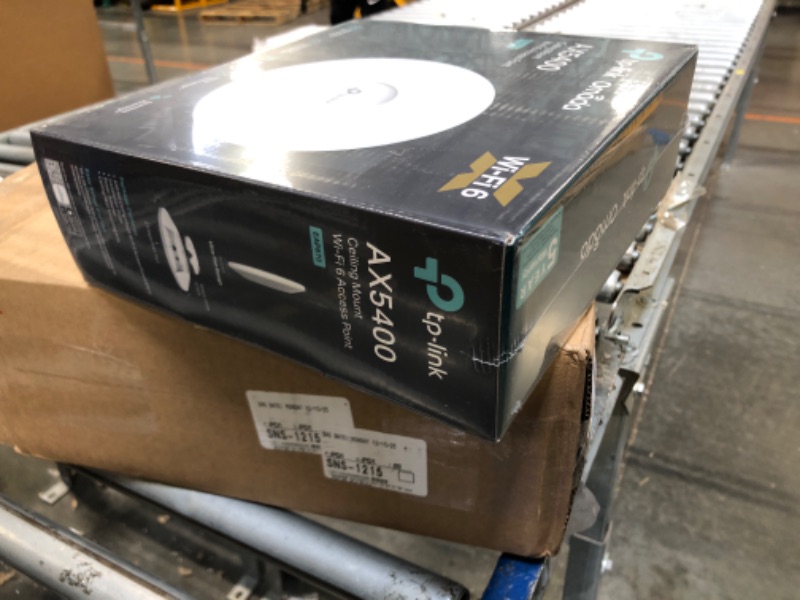 Photo 1 of ** FACTORY SEALED**
TP-Link EAP670 V2 Omada WiFi 6 Ultra- Slim AX5400 Wireless 2.5G Ceiling Mount Access Point Support Mesh, OFDMA, Seamless Roaming, HE160 & MU-MIMO SDN Integrated Cloud Access & Omada App PoE+