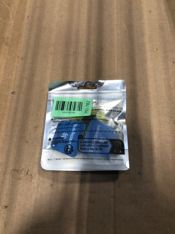 Photo 1 of ****  3   ***** 4-Pack Replacement Blades, Compatible with All Philips Norelco OneBlade Handles (QP14xx,QP19xx,QP25xx, QP26xx, QP27xx, QP28xx, QP65xx, QP66xx)(Green)