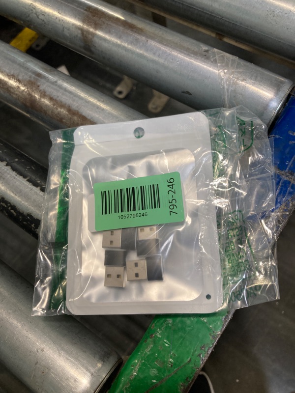 Photo 1 of ????? ???????? USB to USB C Adapter,Type-C Female to A Male Charger Converter for iPhone 17 Charger,iWatch Ultra SE 9 10,iPhone 17 Pro Max 16 15 12,Samsung S25,AirPods,iPad,Car,Xbox