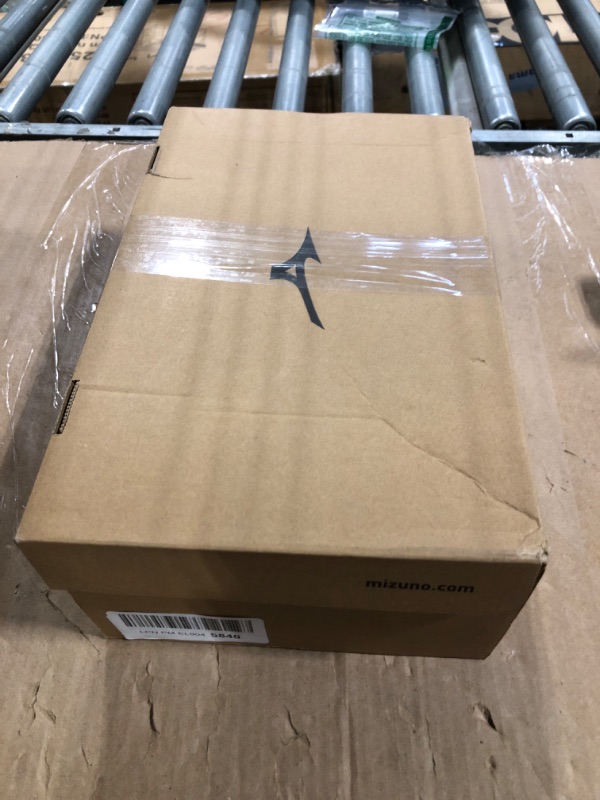 Photo 1 of **USED/ DIRTY** Mizuno Women's Wave Sky 8 Running Shoe | Neutral Running Shoe | | US Womens 9.5