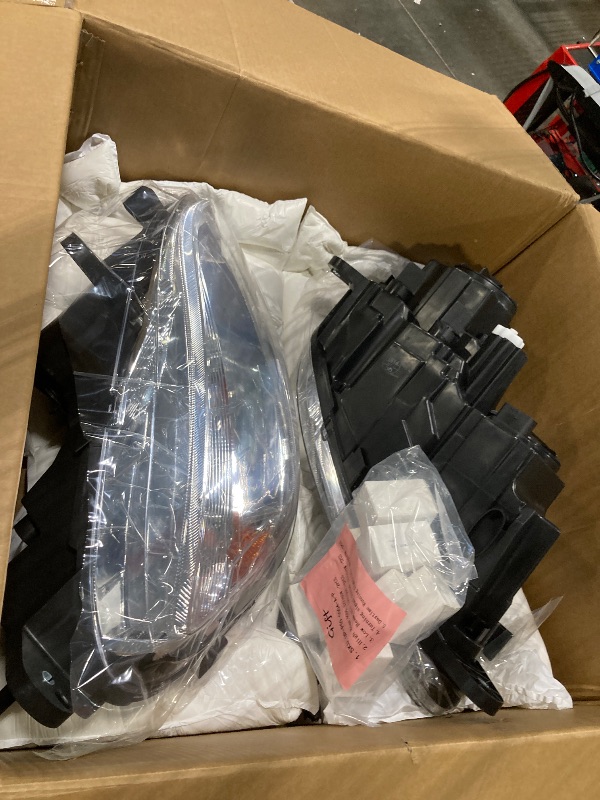 Photo 1 of ** NEW ** Hpdmauto Fit for 2011-2023 Peterbilt 579 587 Class 8 Truck Projector Headlight Headlamp Chrome Housing Assembly Replacement Pair/Set