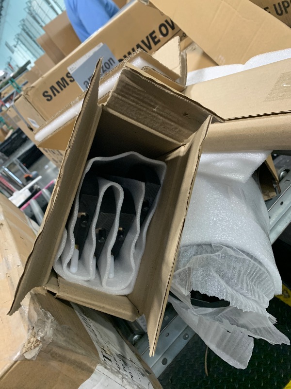 Photo 1 of *Minor damage* iPormis 59" Extendable Round Dining Table for 4-6, Modern Kitchen Table with Heavy Duty Pedestal Base & Wooden Top, Oval Dinner Table, Dining Room for Dining Living Room, Easy Assembly, Black