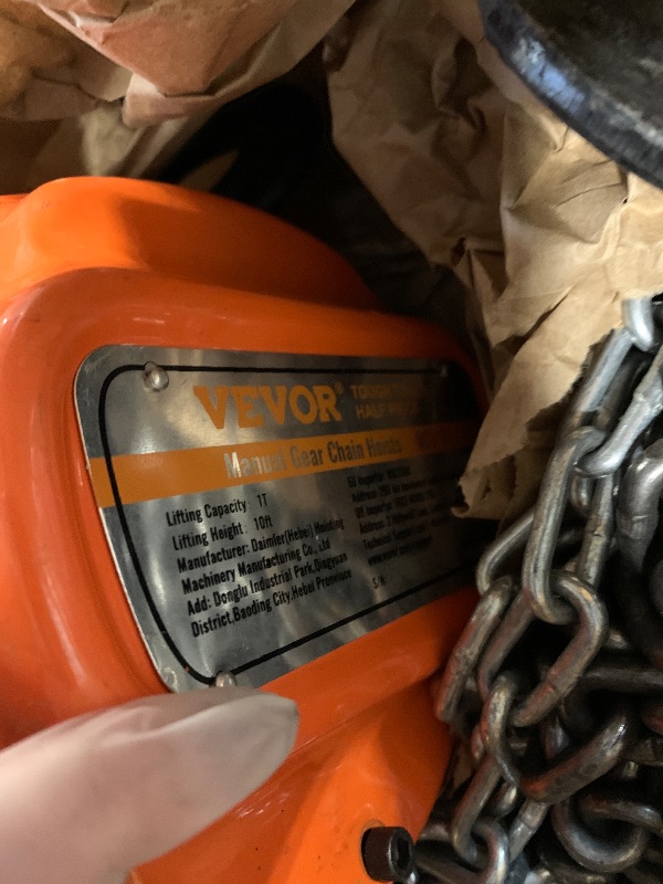 Photo 1 of **MINOR DAMAGE - USED**
VEVOR Hand Chain Hoist, 1/2 Ton 1100 lbs Capacity, Manual Chain Block with Upgrade G80 Galvanized Chain, 10 ft Lifting Height, Heavy Duty Pulley Hoist for Garage Warehouse Automotive Machinery, Orange