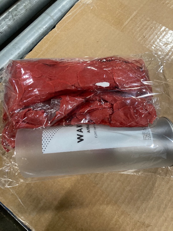 Photo 1 of (Pre-Separated, Scented) WAKISAKI Artificial Silk Rose Petals for Wedding Flower Petals for Romantic Special Night, for Proposal, Anniversary (1,000 PCS, Dark Red)