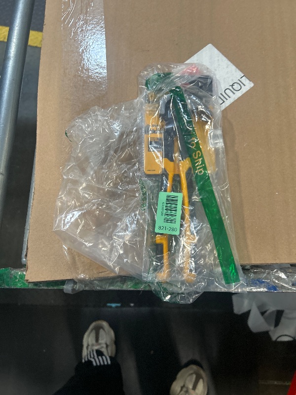 Photo 1 of DeWalt DWHT75488 Multi-Function End Nipper, 10 In. - Quantity 1