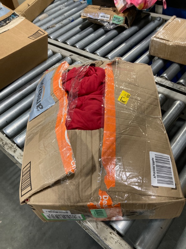 Photo 1 of *USED*
downluxe California King Comforter Set - Red and Black Cal King Comforter Set, Soft Bedding Sets for All Seasons - 3 Pieces - 1 Comforter (104"x96") and 2 Pillow Shams(20"x36")