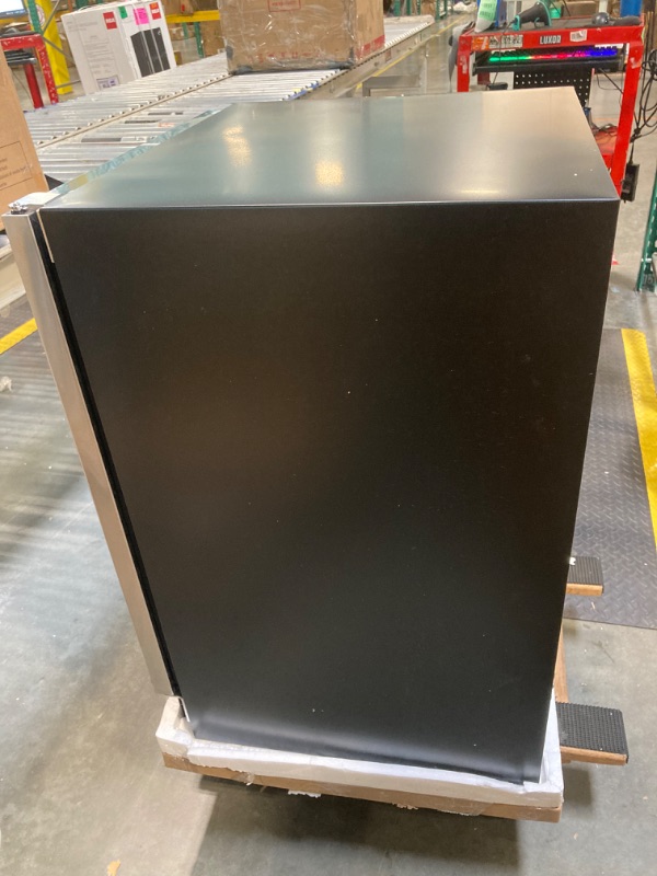 Photo 1 of ****MINOR DAMAGE, DENTS****Garvee 24Inch Indoor Beverage Refrigerator Weather Resistant Stainless Steel Beverage Cooler for Up to 180 Cans, Built-in or Freestanding Use

-Accurate LED temperature control
-Powerful compressor for quick cooling
-Air-cooling