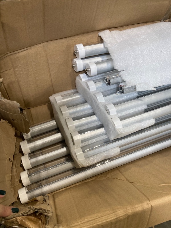 Photo 1 of ****2 ARE DAMAGED, PLEASE SEE PICTURE FOR REFERENCE****LUMINOSUM 8ft T8 LED Bulbs 40W 80W Equivalent, 5000K Daylight 4000LM, FA8 Single Pin Tube Light, Dual-End Power Ballast Bypass, T8 T10 T12 Fluorescent Replacement, Clear Cover, ETL Certified, 20-Pack