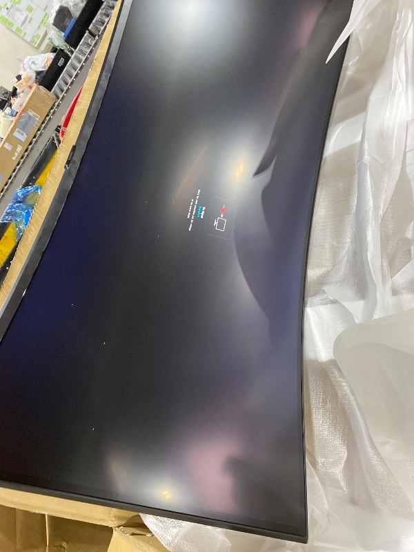 Photo 1 of Samsung 40” Odyssey G7 (G75F) WUHD Resolution, 180Hz, Curved Gaming Monitor, 1ms Response Time (GtG), VESA DisplayHDR™ 600, AMD FreeSync™ Premium Pro, LS40FG75DENXZA, 2025