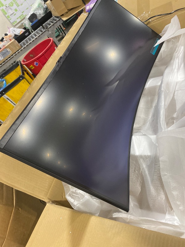 Photo 1 of Samsung 40” Odyssey G7 (G75F) WUHD Resolution, 180Hz, Curved Gaming Monitor, 1ms Response Time (GtG), VESA DisplayHDR™ 600, AMD FreeSync™ Premium Pro, LS40FG75DENXZA, 2025