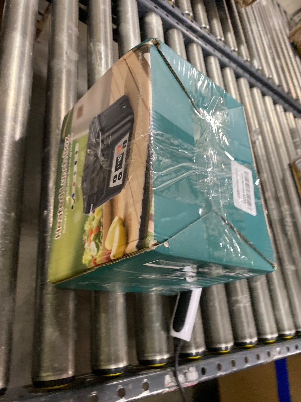 Photo 1 of EAST OAK Heated Lunch Box for Men, Electric Lunch Box for Adults, 5.5 Cups Cordless Portable Food Warmer, Rechargeable Self Heating Food Heater with Memory Function, Automatic Keep Warm(Classic Black)