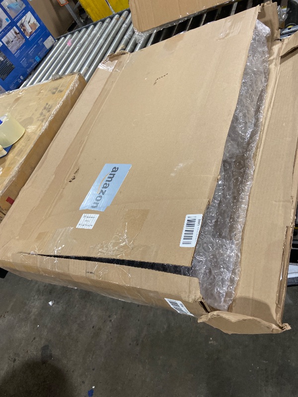 Photo 1 of *ONLY FOR PARTS* SAMSUNG SMALL TV UNKNOWN MODEL 