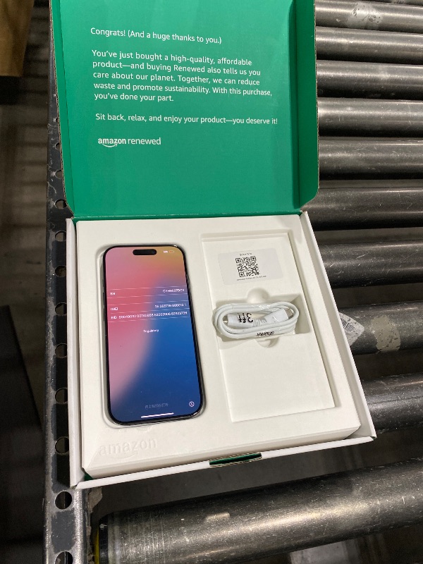 Photo 1 of Apple iPhone 16 Pro, US Version, 256GB, Black Titanium - Unlocked (Renewed Premium)