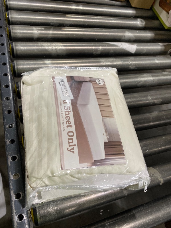 Photo 1 of 1 Fitted Sheet Only, 100% Egyptian Cotton - 400 Thread Count, Fitted Sheet fits Upto 15 Inch Deep Pocket - King Size - Hotel Luxury Single Fitted Sheet Only - Ivory Stripe Fitted Bottom Sheet Only