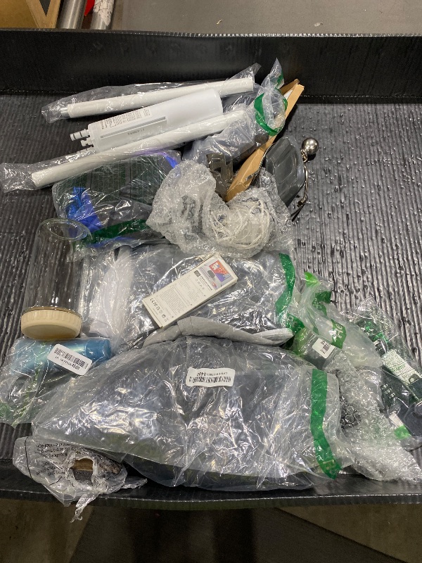 Photo 1 of Box Lot of Miscellaneous Items (Final Sale)