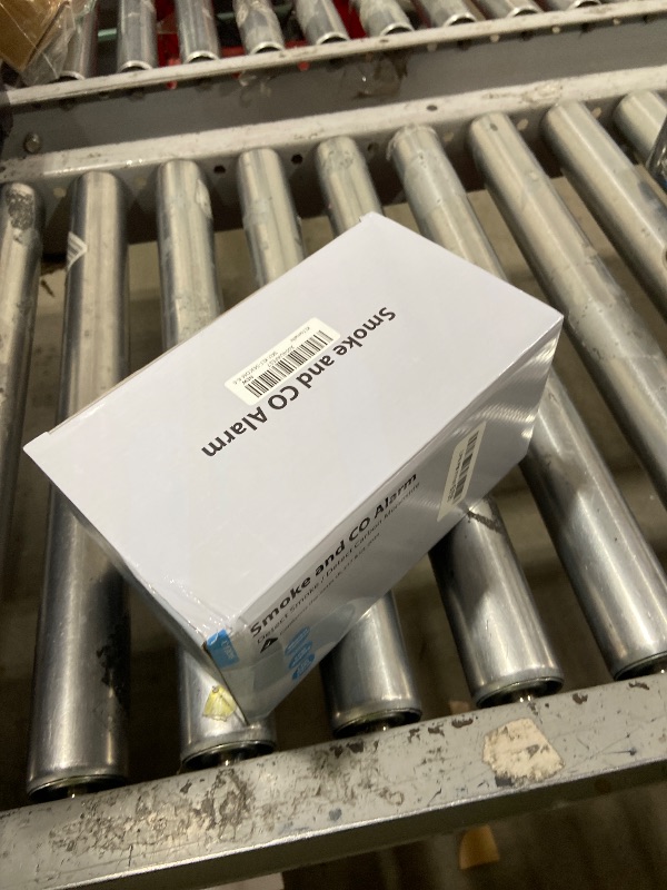 Photo 1 of 10-Year Battery Wireless Interconnected Smoke and Carbon Monoxide Detector, Smart Interlink Smoke CO Alarm with Digital Display, Fire and CO Combo Alarm for Home (6 Pack)