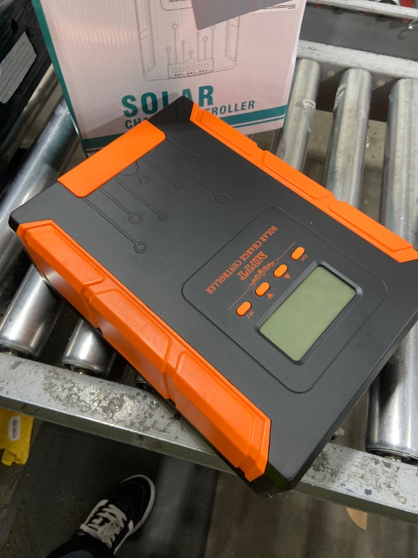 Photo 1 of iSunergy 120A 180V MPPT Solar Charge Controller 12V/24V/36V/48V Auto, Heat-Dissipating Metal Housing, Dual Fans, and LCD Display, for LiFePO4, Gel, Lithium, SLD, FLD, and Ternary Battery