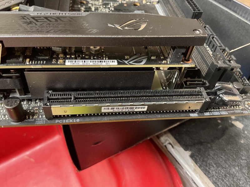 Photo 6 of ASUS ROG Strix X570-I Gaming, X570 Mini-ITX Gaming Motherboard, AMD Ryzen 3000 with PCIe 4.0, WiFi 6 (802.11ax), Intel Gigabit Ethernet, SATA 6Gb/s