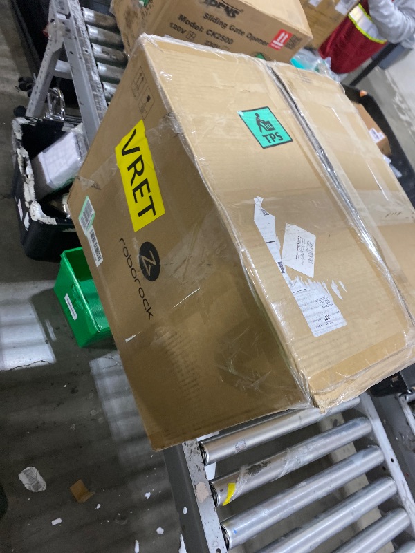 Photo 1 of **MISMATCHED** SEE NOTES* roborock Saros Z70 Robot Vacuum and Mop, OmniGrip Arm, AI-Powered, 22,000Pa Suction, 3.14’’ Ultra Slim, FlexiArm Riser Technology, AdaptiLift Chassis, Obstacle Avoidance, Auto Mop Washing & Drying