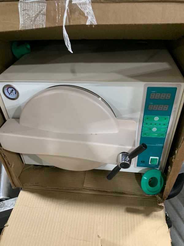 Photo 1 of 18L TR250C Lab Autoclave with Drying Function Water Storage Tank
