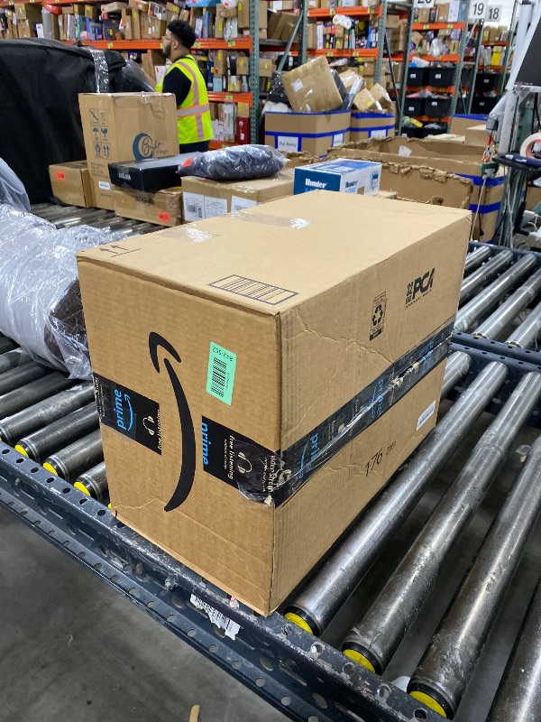 Photo 1 of QPAU 3-in-1 Inflatable Bounce House for Toddlers 1-3, Ball Pit & Trampoline, Inflatable Bouncy House with Pump, Safety Net, Indoor & Outdoor Bubble Bouncer Baby Play Yard