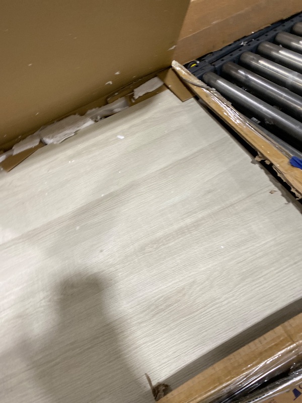 Photo 1 of Roundhill Furniture Athens Modern Accent End Table, Off-White