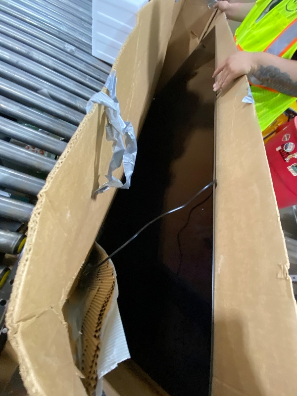 Photo 1 of LG 77-Inch Class OLED evo AI 4K C5 Series Smart TV w/Dolby Atmos, Dolby Vision, HDR10, AI Super Upscaling 4K, Filmmaker Mode, Wow Orchestra, Alexa Built-in (OLED77C5PUA, 2025)