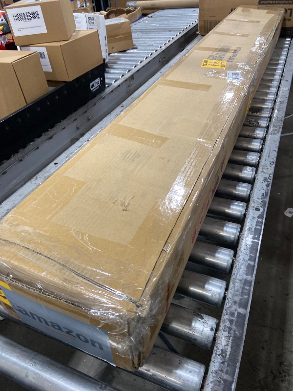 Photo 1 of WHITE DAY BED