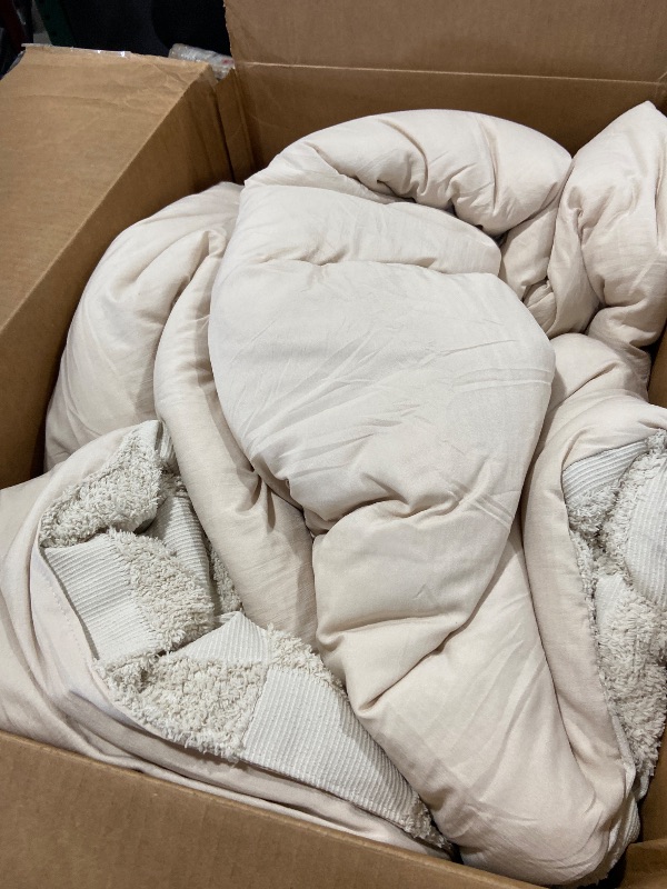 Photo 1 of Bedsure California King Size Comforter Set Beige, Boho Tufted Bed Set, Checkered Farmhouse Shabby Chic Bedding, 3 Pieces, 1 Plaid Geometric Comforter and 2 Pillow Shams