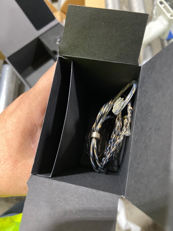 Photo 1 of Linsoul SIMGOT EM6L 1DD + 4BA Hybrid Driver in-Ear Monitor, Gaming Earbud, HiFi IEM Earphone with 3D-Printed Resin Housing, Detachable OFC Silver-Plated Cable for Musician Audiophile