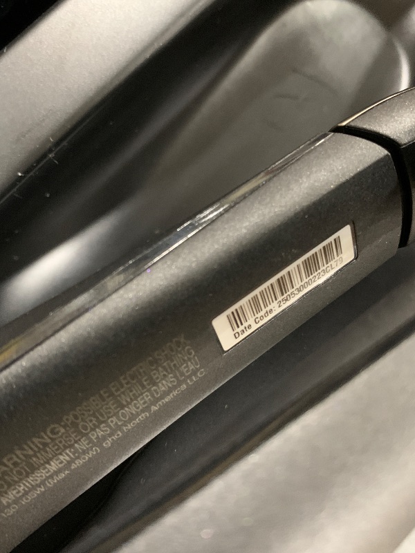 Photo 1 of ghd Chronos Max Professional Wide Plate Flat Iron, Black, 85% Larger Plates, HD Motion-Responsive Technology, 365°F, for Long, Thick, or Curly Hair, Festive Gift Set