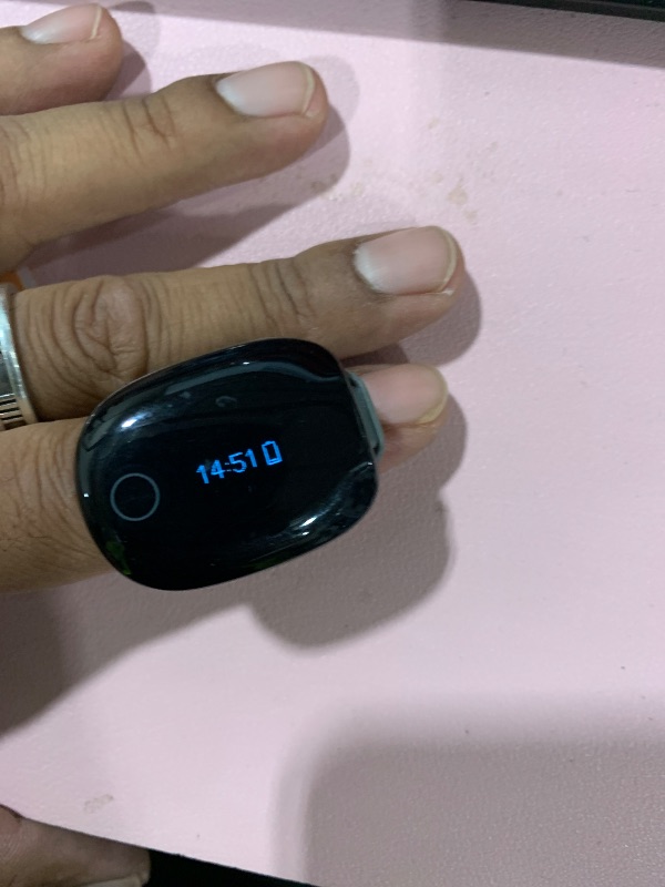 Photo 1 of Wellue O2Ring-S Oxygen Monitor for Small Fingers | Rechargeable Pulse Oximeter, Continuous Blood Oxygen & Pulse Rate Tracking with Vibration Reminder | 24 hrs Battery Life, 4 * 10 Hours Data Storage