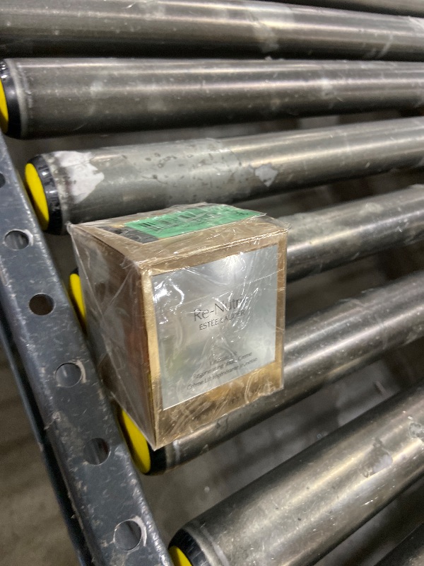 Photo 1 of Estée Lauder Re-Nutriv Ultimate Lift Regenerating Youth Cream Face Moisturizer for Firming & Anti-Aging, 1.7 Ounce