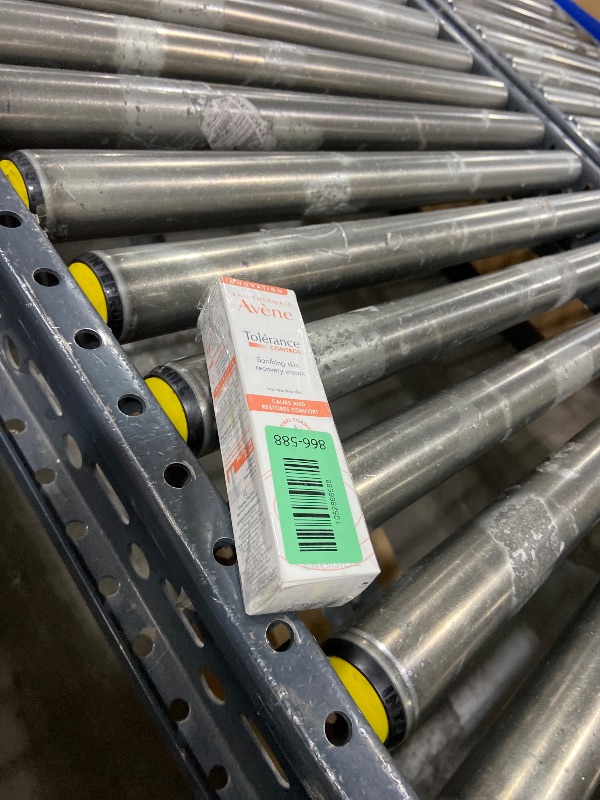 Photo 1 of Avène Tolerance Control Soothing Skin Recovery Cream, for Hypersensitive Dry Skin, Restores Skin Barrier, Calms sensations of skin discomfort, Sterile Pump, Face Moisturizer, Fragrance-Free 1.3 Fl Oz