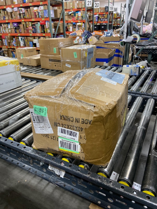 Photo 1 of HomeSmart Products 50lbs Weighted Blanket Queen Size - Breathable, Hypoallergenic Soft Fabric, The Heaviest Weighted Blanket 50 Pounds, Black