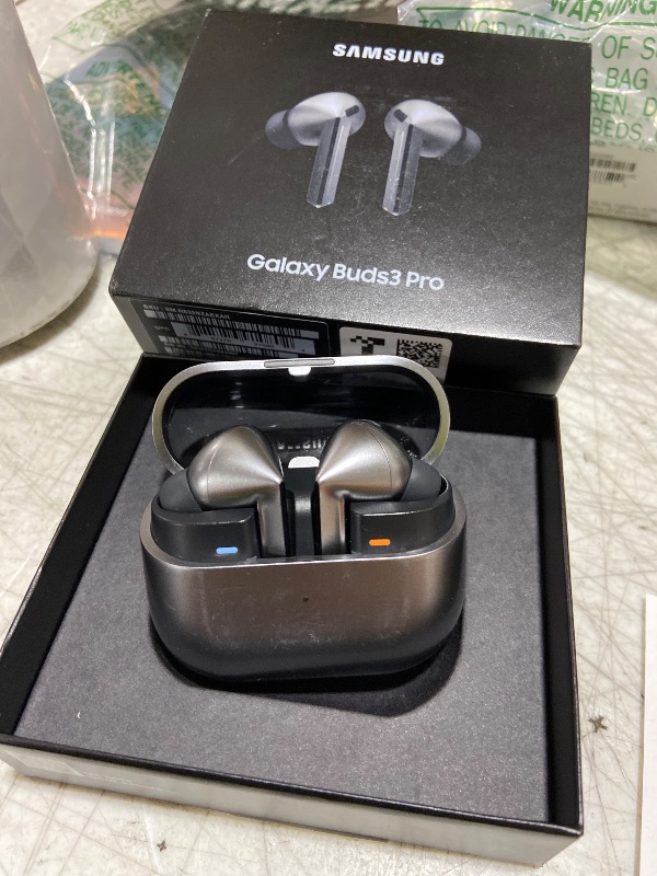 Photo 1 of Samsung Galaxy Buds 3 Pro AI True Wireless Bluetooth Earbuds, Noise Cancelling, Sound Optimization, Redesigned Comfort Fit, Silver [US Version, Amazon Exclusive, 2Yr Warranty]