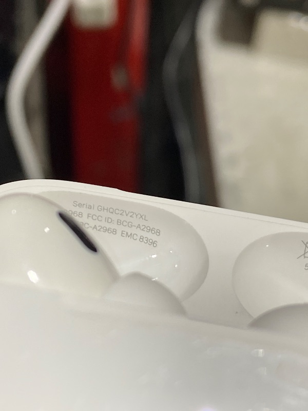 Photo 1 of Apple AirPods Pro (2nd generation) with MagSafe Charging Case (USB-C) (Renewed)