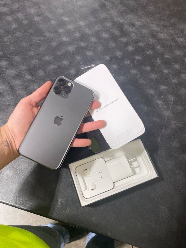 Photo 1 of stuck on restore mode ---------------------------------------------------------------------Apple iPhone 11 Pro, 64GB, Space Gray - Unlocked (Renewed)