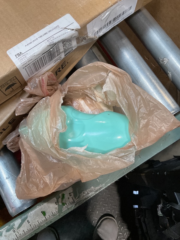 View 2 of * Only the teal one**  Tommee Tippee Insulated 9oz Sporty Spout Toddler Water Bottle, No Spill, Sippy Cups for Toddlers 1-3, Two-Piece Valve Helps Stop Spills, Light Blue & Orange, BPA Free,