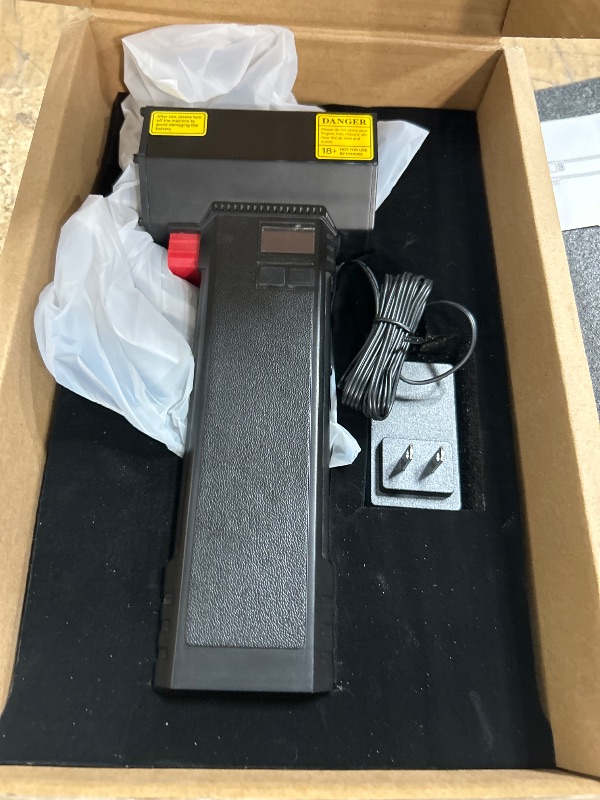 Photo 1 of ***SEE NOTES***
XOOPON Oversize Car Dryer Air Blower Turbo Fan, Instantaneous Thrust 1.60KG/S, 4 Speeds, 4000mAh, 64MM Super Electric Cordless Leaf Blower for Patio Cleaning, Lawn Care and Car Drying-Deep Gray