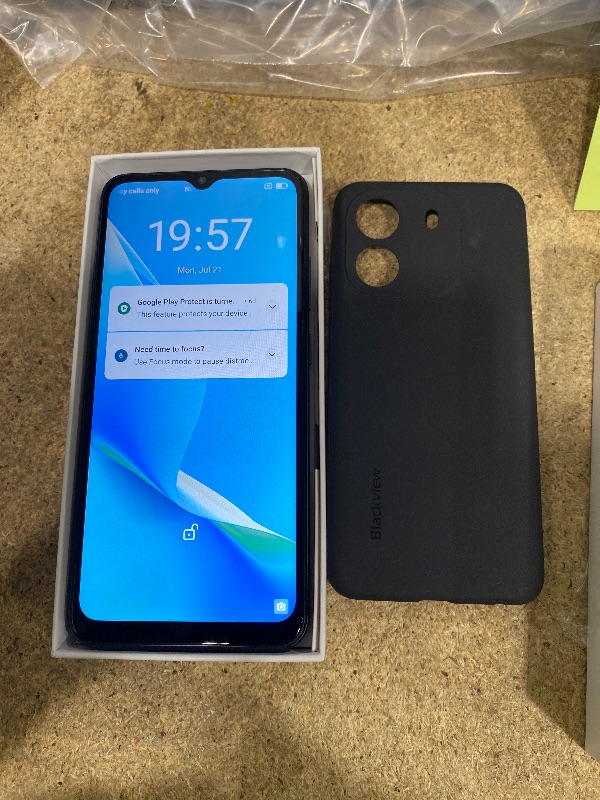 Photo 1 of ***POWERS ON/UNLOCKED****
Blackview Wave 6C Unlocked Android Phones, Android 13 Smartphones, 6.52" HD+, 5100mAh 10W Fast, Octa-Core 4GB+32GB/SD 1TB Smart Phone, 8MP+5MP, 3 Card Slots, Face ID Unlock Phone, 4G Dual SIM Phone