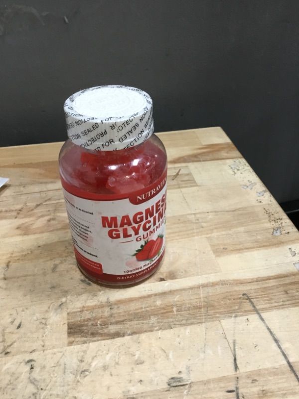 Photo 1 of *9/2026* Magnesium Glycinate Gummies 1000mg with Magnesium L-Threonate,Chelated Magnesium Potassium Complex Supplement with VitD, B6, CoQ10, Calcium,Supports for Memory, Calm, Mood - 90 Gummies Strawberry