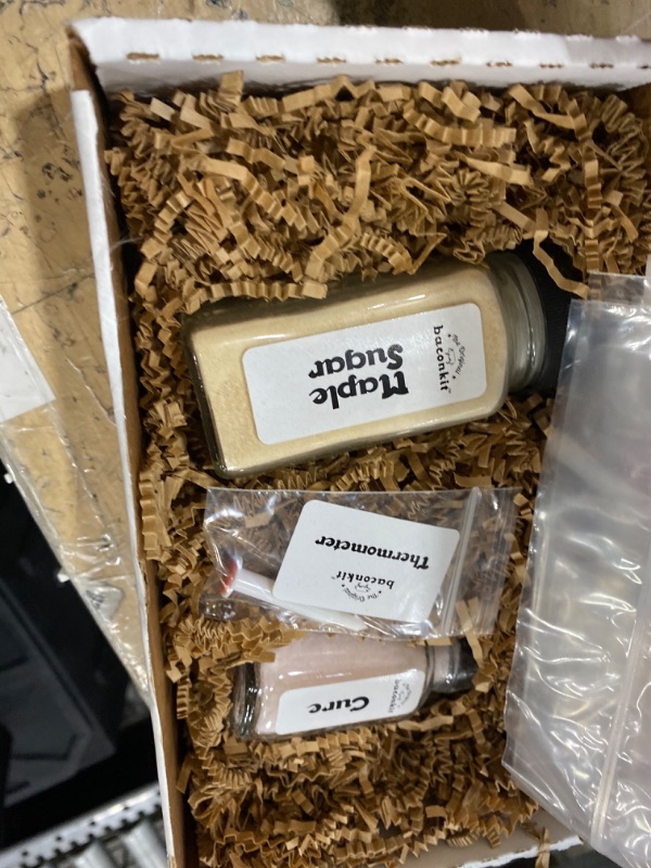 Photo 1 of LOT #J1320
The Original Baconkit