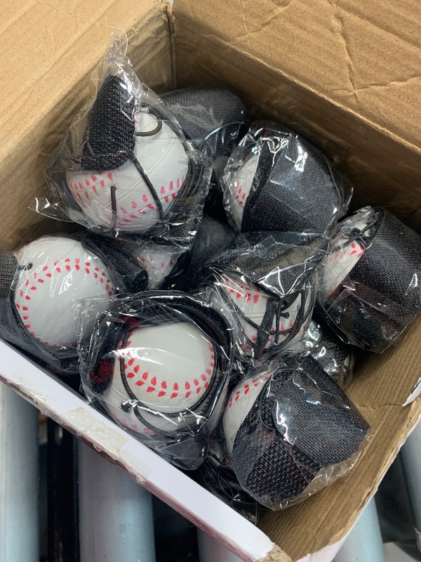 Photo 1 of (unknown if complete) Jerify 30 Pcs Wrist Return Ball on a String Baseball Football Soccer Tennis Party Favor Sports Return Wrist Practice Wristband 